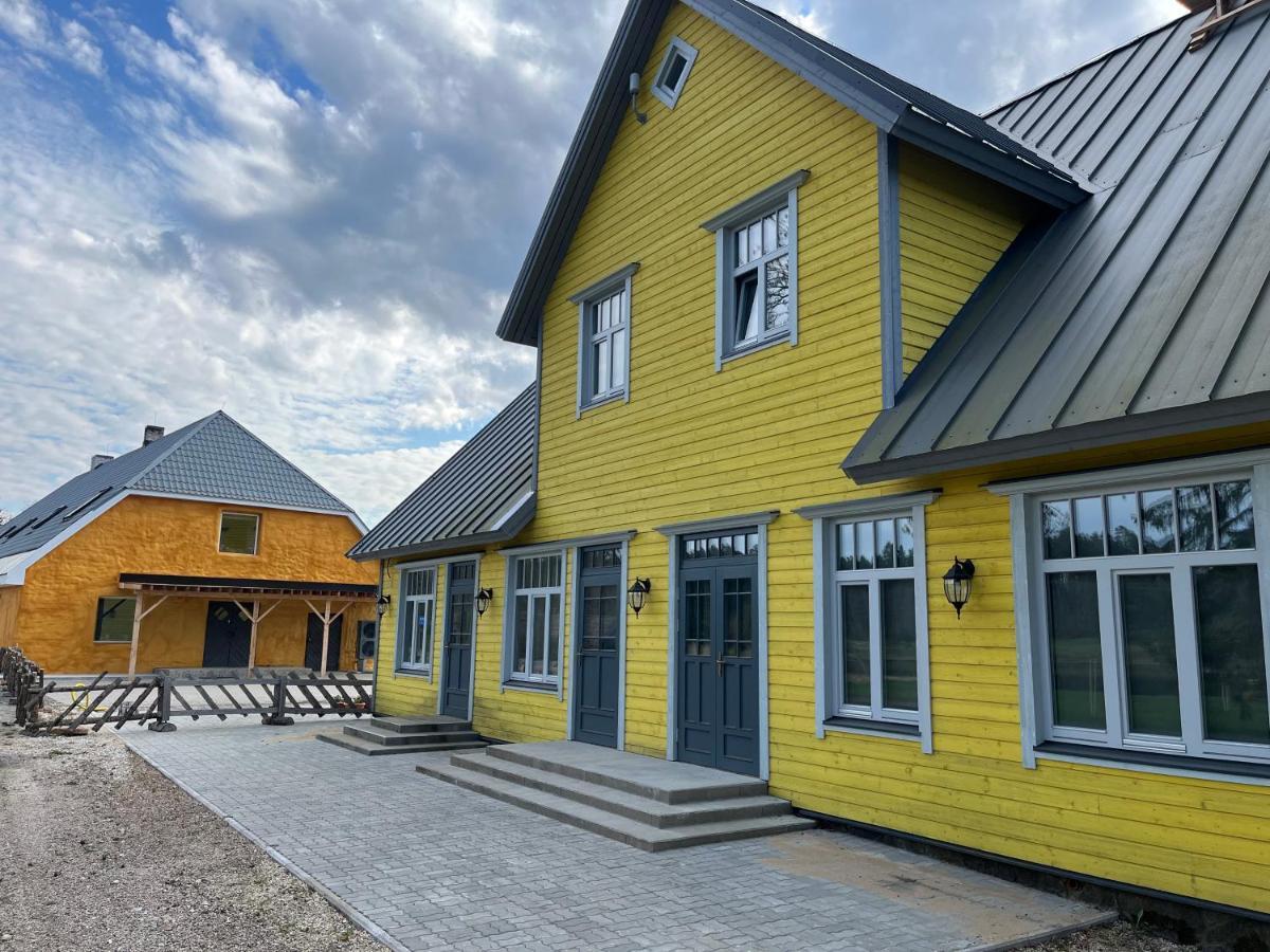 Хостел Kivimaee Turismitalu Taagepera Екстер'єр фото